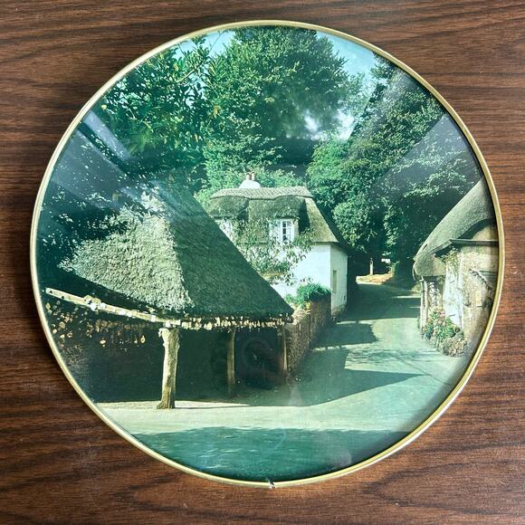 Vintage Round Bubble Glass Wall Art English Cottage Scene 12” Gold Frame - Picture 5 of 11